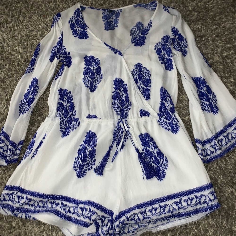 Romper - Picture 2 of 3